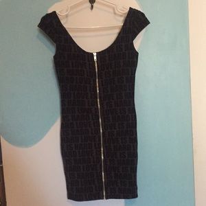 Divided by H&M 6 36 zipper mini dress Love is Hard